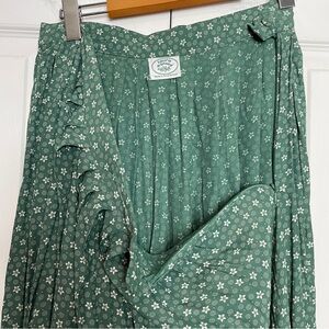 LAURA ASHLEY Pleated Maxi Skirt